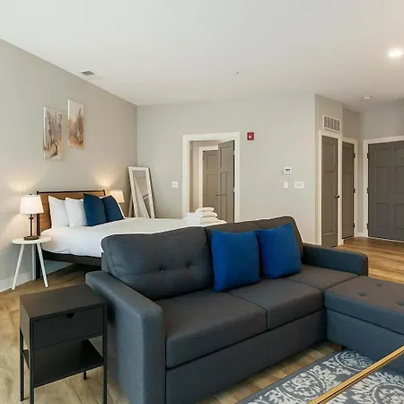 Cozysuites - Penrose On Mass With Pool And Parking #6